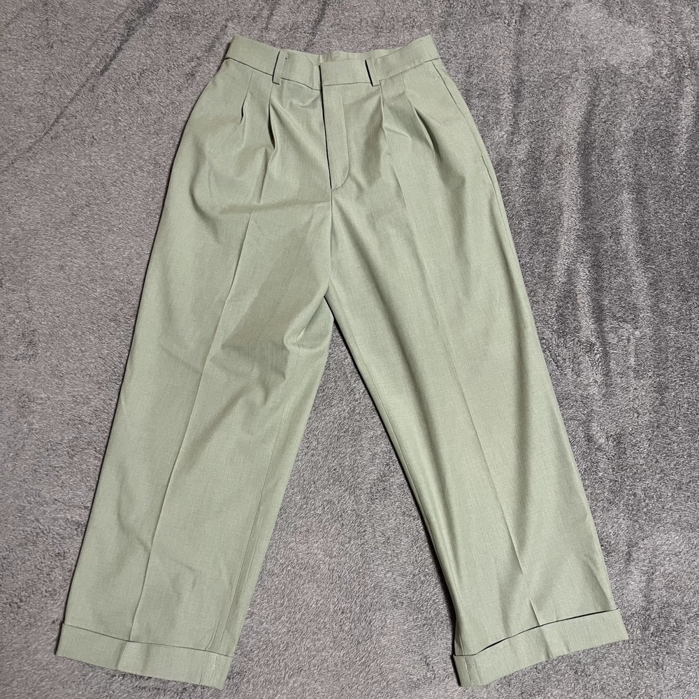 Uniqlo Womens Size S Green Wide-Leg Pleated Cropped Pants